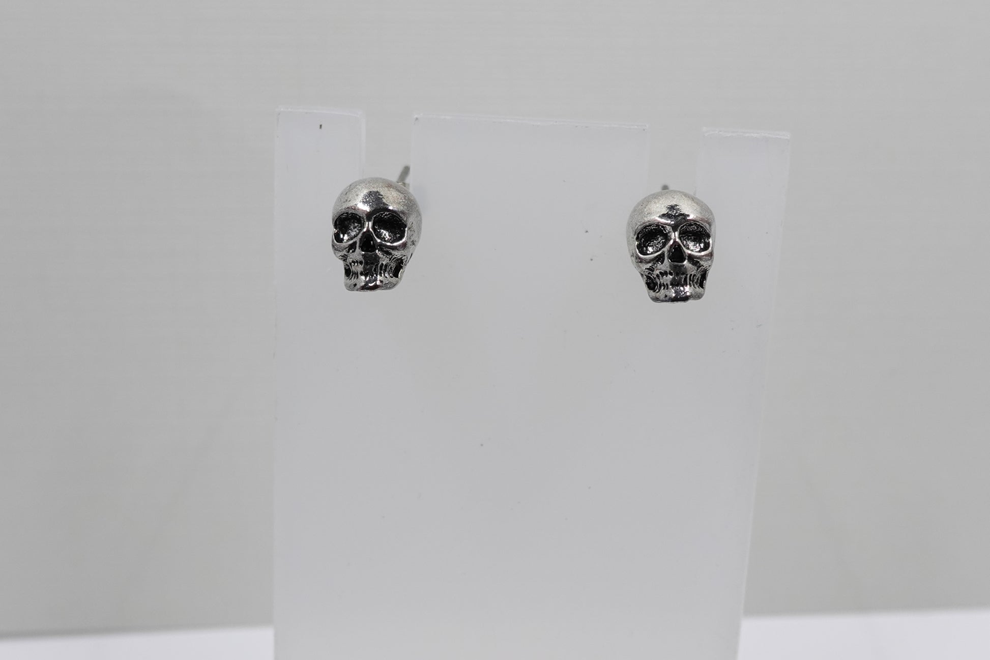 Silver Skulls